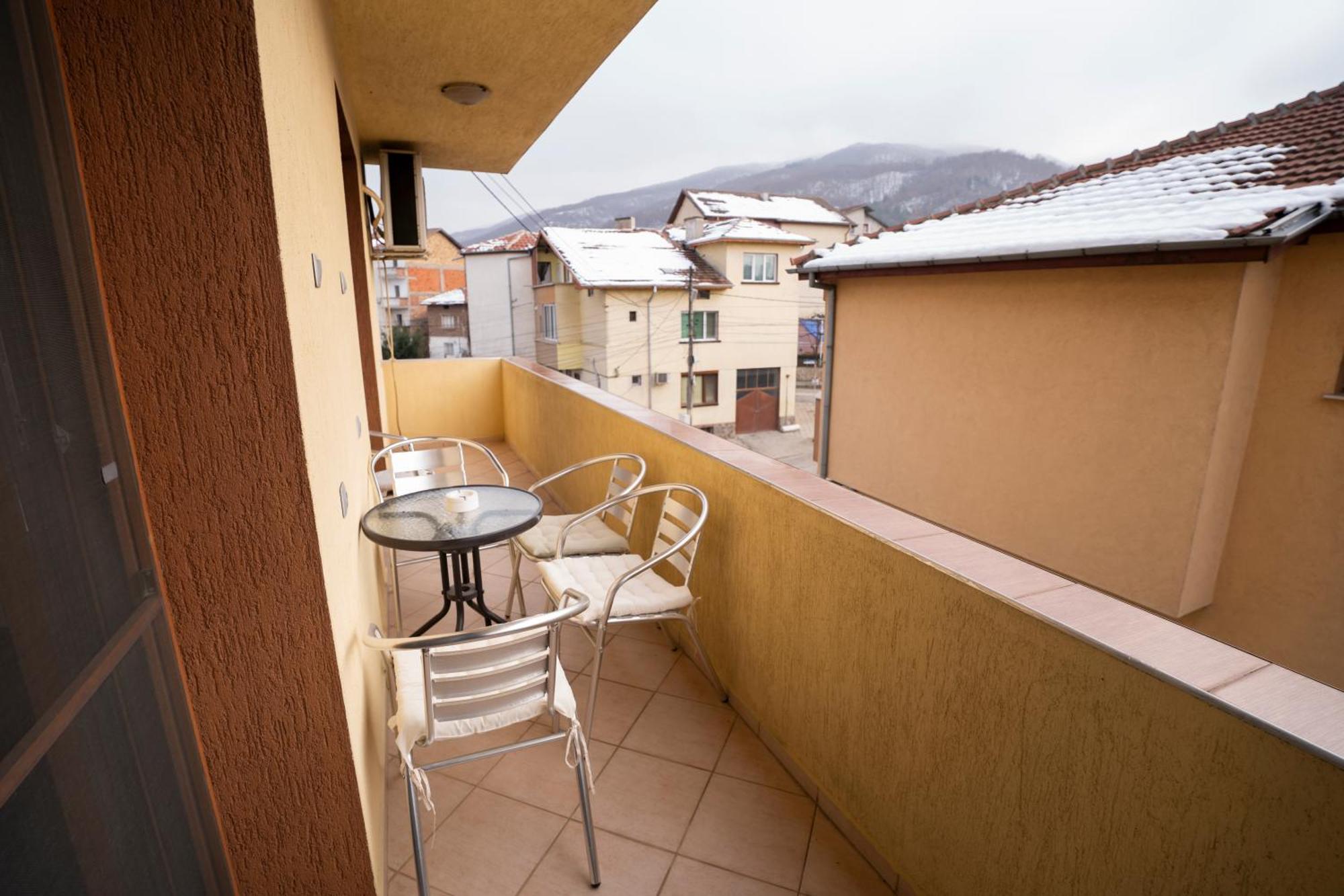 Guest House Traikovi Petrich  Dış mekan fotoğraf